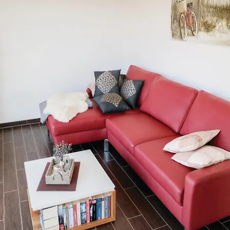 Holiday home Awesome In Trentvaschvitz